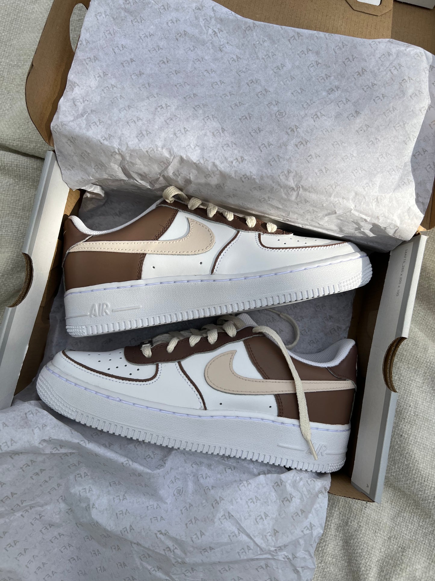 Nike Air Force 1 - Cookies & Cream